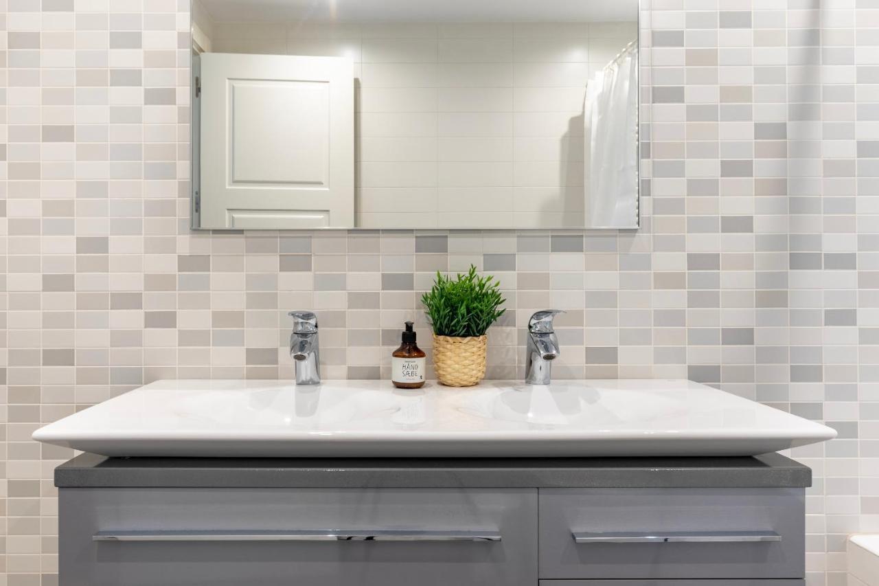 Gran Apartamento Con Estilo En El Centro De Bilbao Ngoại thất bức ảnh